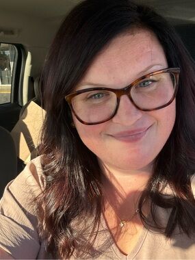 Meet your Posher, Halie
